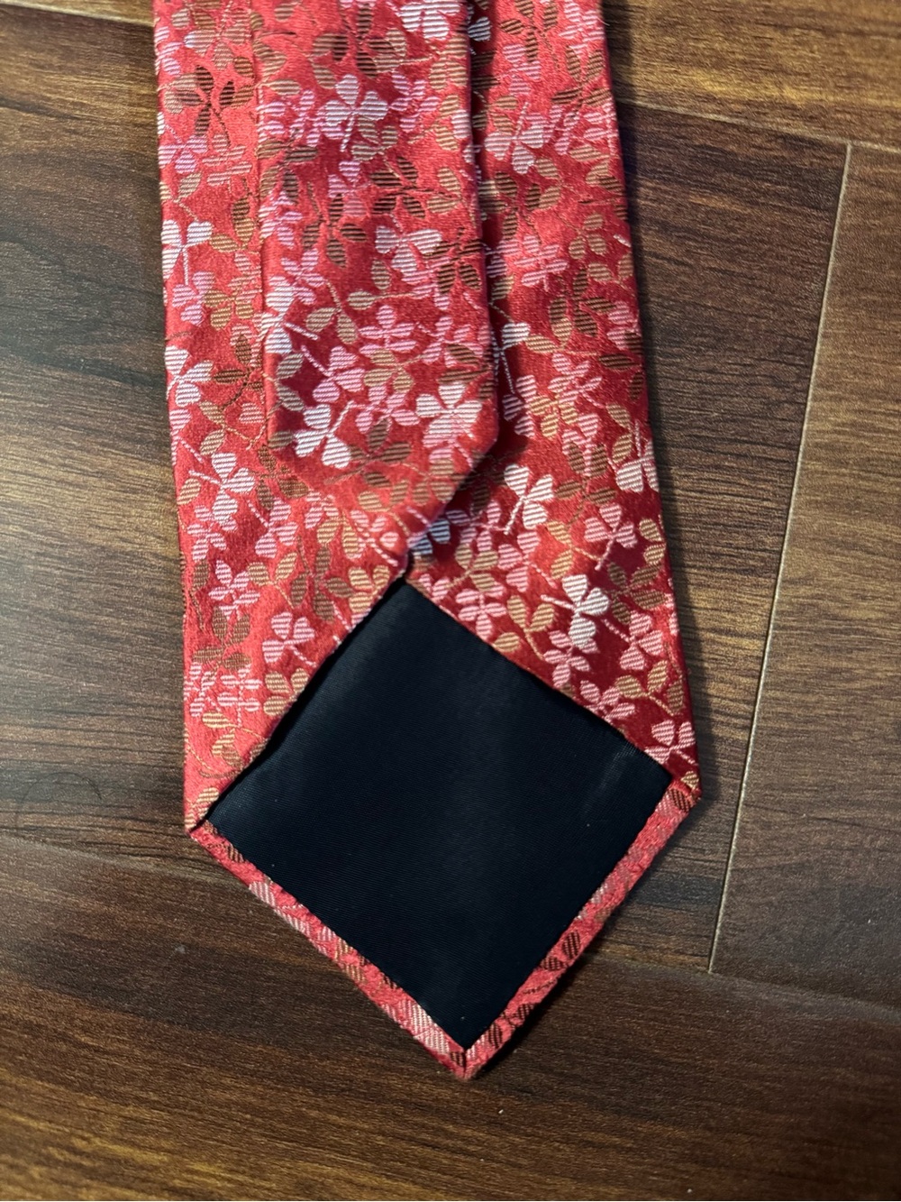BARNEYS New York Vintage Rose-Red Floral Silk Tie - Picture 6 of 9